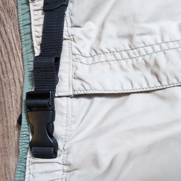 REI Hiking Cargo Pants Large x 32" Convertible Tan Belted Nylon UAP 50+ - Picture 4 of 11